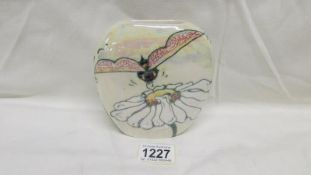 A 12cm Lise B Moorcroft daisy design vase