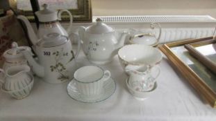 A mixed lot of tea ware including teapots