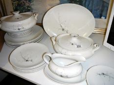 A part dinner service