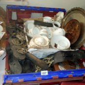 A good box sundries including wall brasses