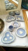 A quantity of blue and white Wedgwood