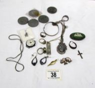 A mixed lot of jewellery mostly silver including large vintage silver locket etc