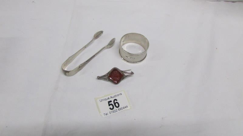 A silver napkin ring, - Image 2 of 3