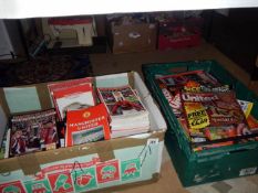 2 boxes of Manchester united books/magazines