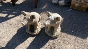 2 garden pig ornaments