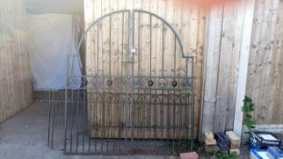 A pair of metal gates & 2 lengths of metal fencing