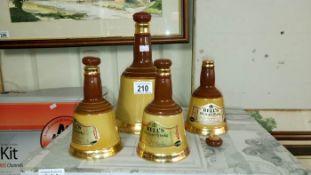 4 Wade whisky bells (empty)