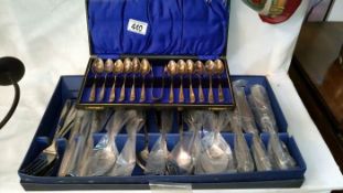 2 cased sets of cutlery