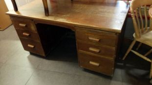 A kneehole desk