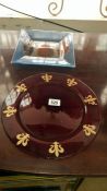 2 decorative glass plates