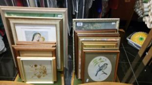 A quantity of pictures & picture frames