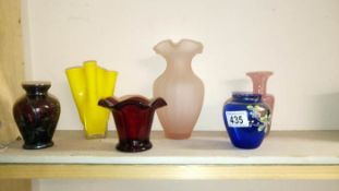 6 pieces of art glass vases