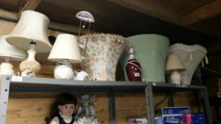 A quantity of lamps & shades