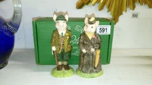 2 boxed Beswick figurines being Lady Pig and Gentleman Pig