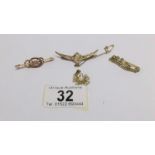 3 gold brooches and a gold pendant (1 hallmarked 9ct,