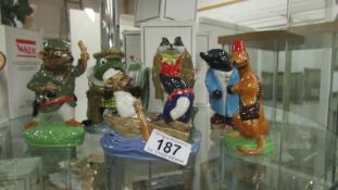 6 Wade Wind in the Willow figurines including Ratty, Toad, Badger, Mole, Weasel and Special,