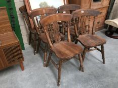 A set of 6 oak dining chairs