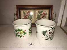 2 Portmeirion planters and a tiled serving plate