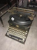 A 1920s Underwood noiseless typewriter