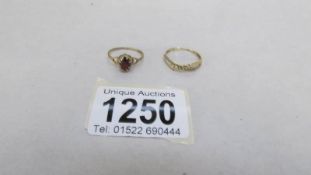 2 yellow gold rings,