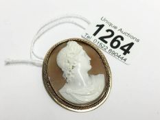 A Victorian cameo set in 9ct gold