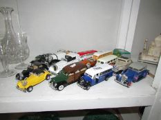 A mixed lot of die cast vehicles