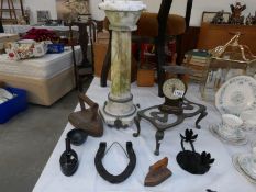 A mixed lot of metalware