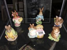 A collection of 6 Beatrix Potter figurines