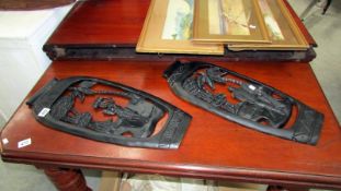 2 African wall plaques