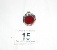 A Victorian bloodstone & Cornelian set fob in 9ct gold. Approximately 6.4gms