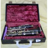 Boosey & Hawkes London Emperor Clarinet with wooden base, in original carrying case