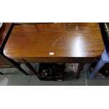 Regency Mahogany Tea Table, foldover, on round ribbed front legs, 39”w