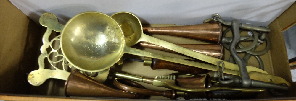 Box – brass ladles, copper hunting horns, brass trivet, horse bits etc