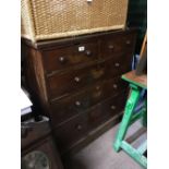 Georgian mahogany chest of drawers with two drawers over three long graduating drawers on bracket