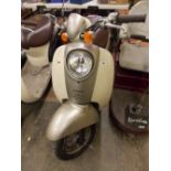 HONDA SCOOPY 50CC SCOOTER (SILVER FARING) WITH KEY