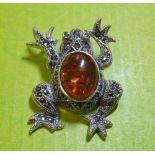 UNMARKED WHITE METAL AND MARCASITE AND AMBER COLOURED CABOCHON SET FROG PENDANT 4CM