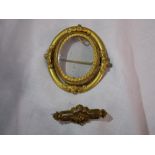 TWO VICTORIAN PINBECK BAR BROOCH AND OVAL BROOCH