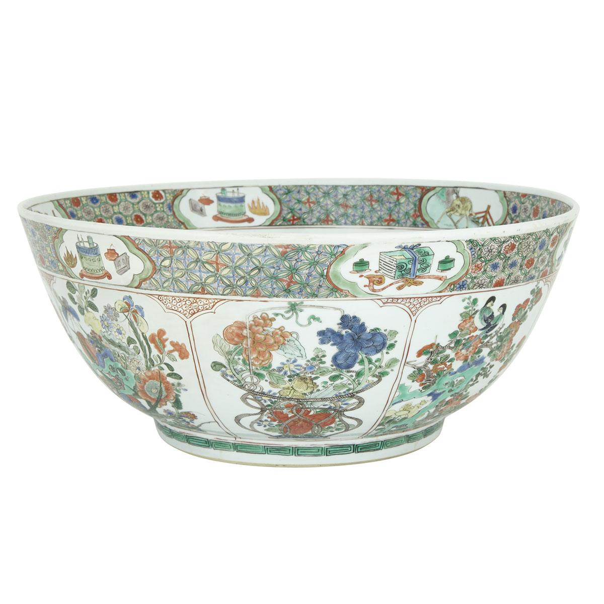 A MASSIVE FAMILLE-VERTE WUCAI PUNCH BOWL, MARK AND PERIOD OF KANGXI (1662-1772) 清康熙 五彩牡丹瑞果紋大碗 Finely