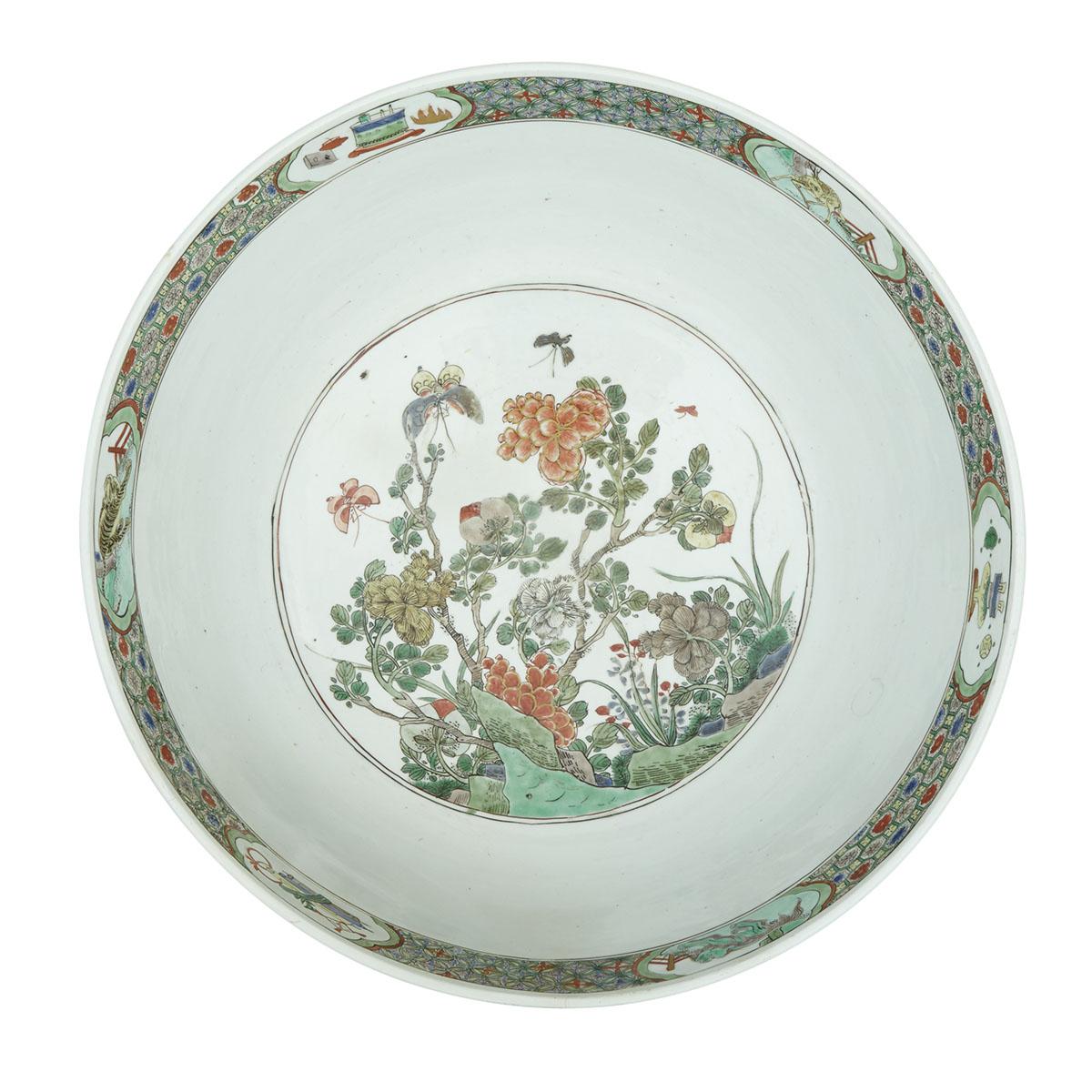 A MASSIVE FAMILLE-VERTE WUCAI PUNCH BOWL, MARK AND PERIOD OF KANGXI (1662-1772) 清康熙 五彩牡丹瑞果紋大碗 Finely - Image 9 of 10