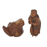 TWO WOOD NETSUKE, EDO AND MEIJI PERIODS 江戶及明治時代 木雕根付兩件 Each finely carved, one depicting a blind