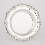 VICTORIAN SILVER SECOND COURSE DISH, ROBERT GARRARD, LONDON, 1842with moulded gadroon, leaf and