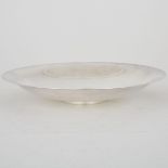 DANISH SILVER DISH, #620D, GEORG JENSEN, COPENHAGEN, 20TH CENTURYof plain shallow circular form on