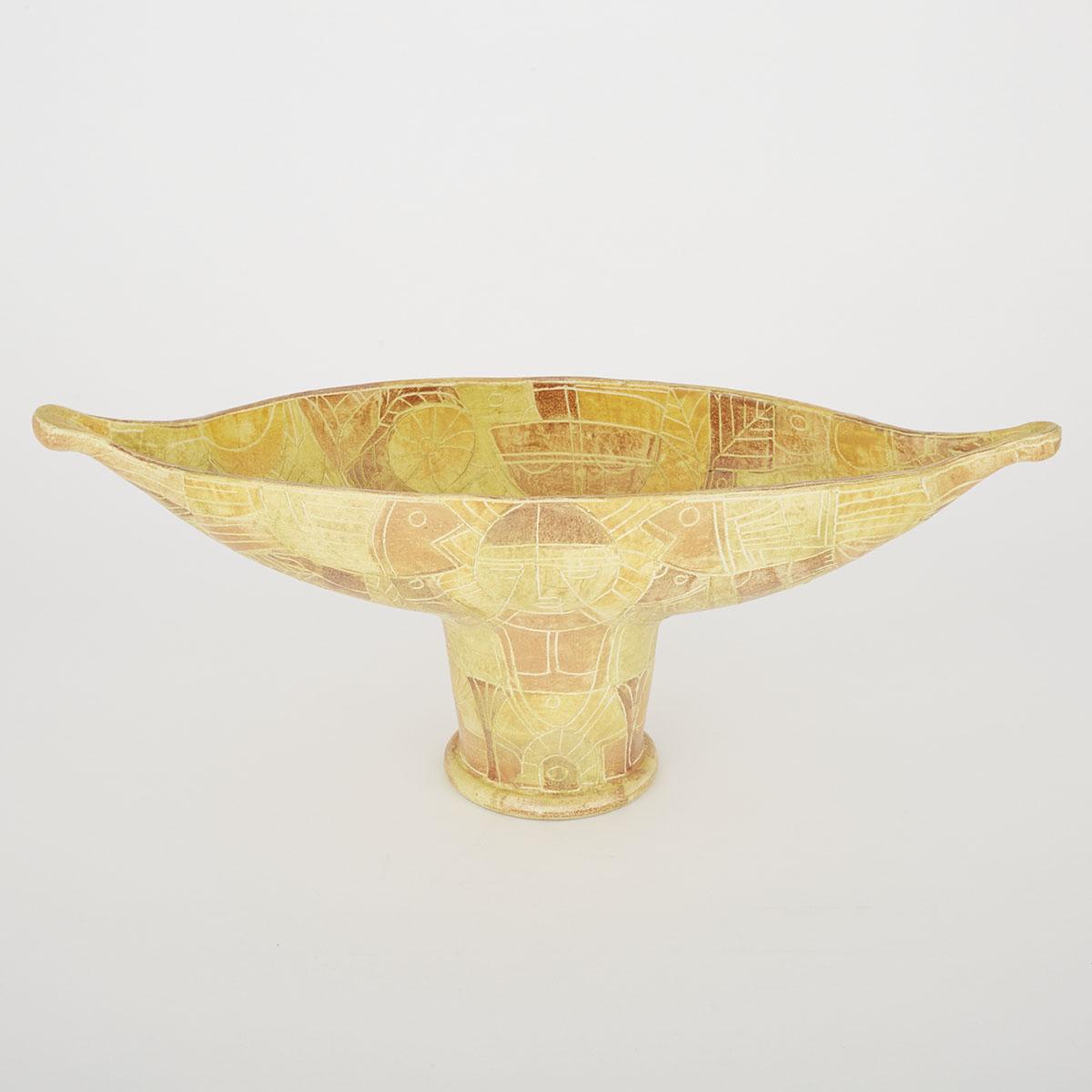 BROOKLIN POTTERY CENTREPIECE BOWL, THEO AND SUSAN HARLANDER, C.1975of canoe form on a cylinder - Bild 2 aus 4