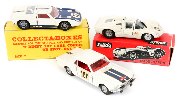 3 Solido Racing cars. Ford GT40 in white with dark blue bonnet and red interior, RN12. A Ford