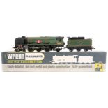 Wrenn Railways OO gauge BR Merchant Navy class 4-6-2 tender locomotive ‘Clan Line’ (W2238). RN 35028