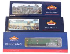 3 Bachmann Model Railways OO gauge locomotives. A BR N class 2-6-0 tender locomotive (32-152) RN