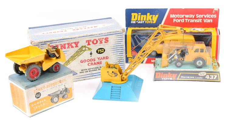 A quantity of Dinky Toys. 2x Muir-Hill 2-wheel Front Loader (437), variations. Coles Mobile Crane (