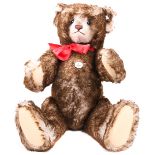 A genuine 1990/91 reproduction Steiff Bear ‘Teddy Bear 1926’. An authentic replica of ‘Happy