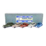 A rare Dinky Toys export set No2 ‘Private Automobiles’. Comprising 5 American 39 series cars –