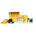 A small quantity of Dinky Toys items. Petrol Pump Station ‘BP’ 783. Comprising 4 petrol pumps,